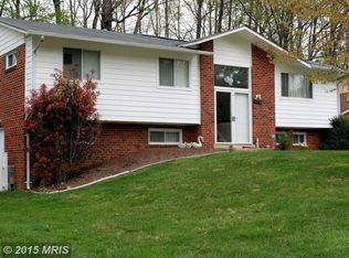 5319 Gainsborough Dr, Fairfax, VA 22032