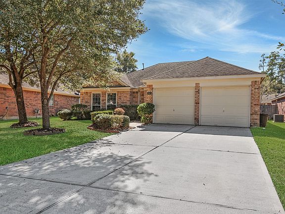 2nd image of 26921 Kings Crescent Dr