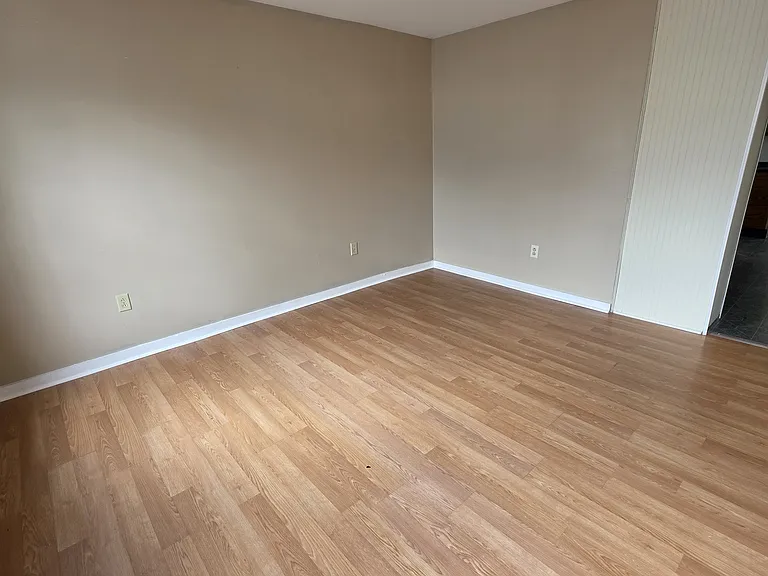 167 Paine St #1 — Photo 12
