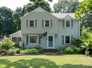 385 Thomas Ave, Rochester, NY 14617