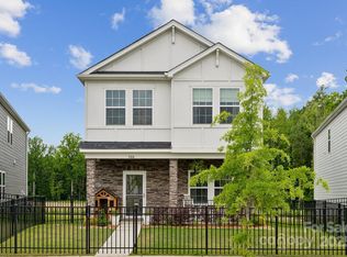 500 Cedar Knoll Cir, Pineville, NC 28134