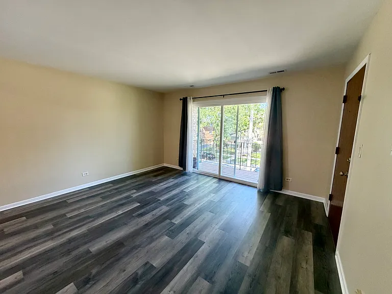 4600 Grove Ave #2N — Photo 2