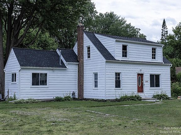4th image of 33015 Brown St