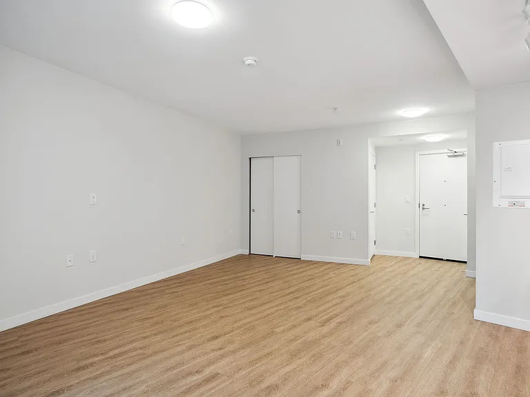 3435 Sawmill Cres — Photo 20