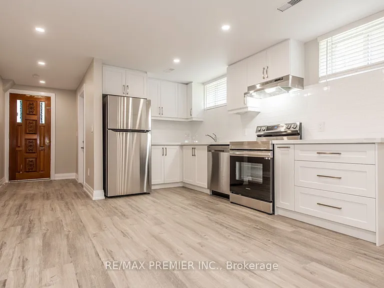 569 Roding St #BASEMENT — Photo 6