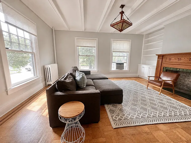 100 Hauxhurst Ave #1 — Photo 7