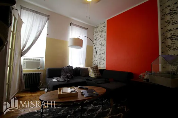 Rented by J Misrahi Realty Corp | media 32