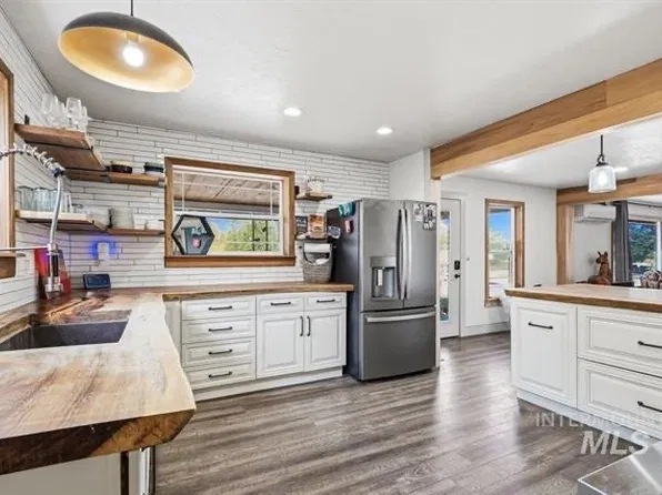 1600 S Eagle Rd, Kuna, ID 83634