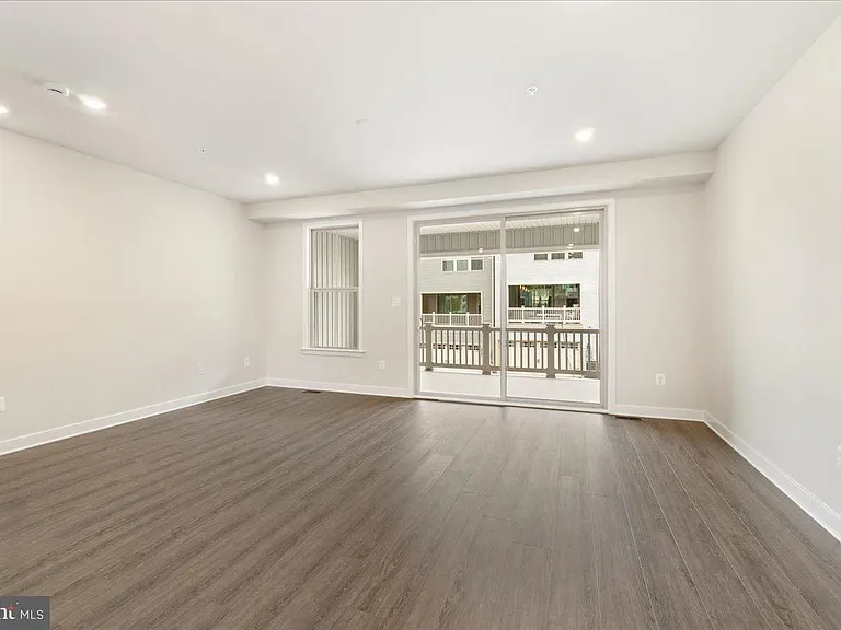 10132 Lake Linganore Blvd — Photo 16