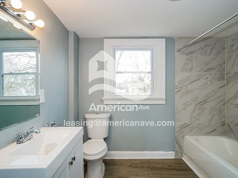 497513_014_wm_-_bathroom_13559057.jpg