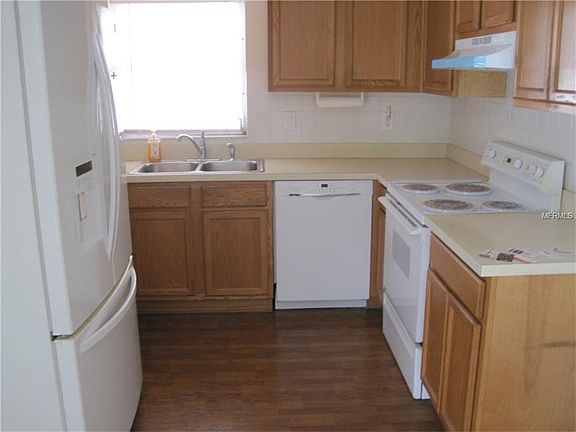 4th image of 9706 Beverly Dr