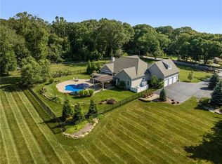 40 Forge Rd, North Kingstown, RI 02852