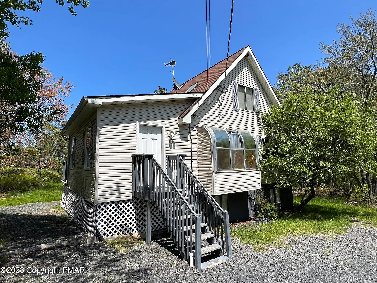 1079 Clover Rd photo 1