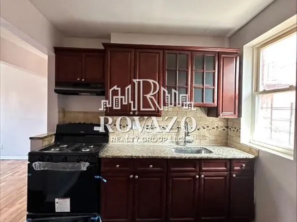 90 2nd Ave APT 5, Newark, NJ 07104