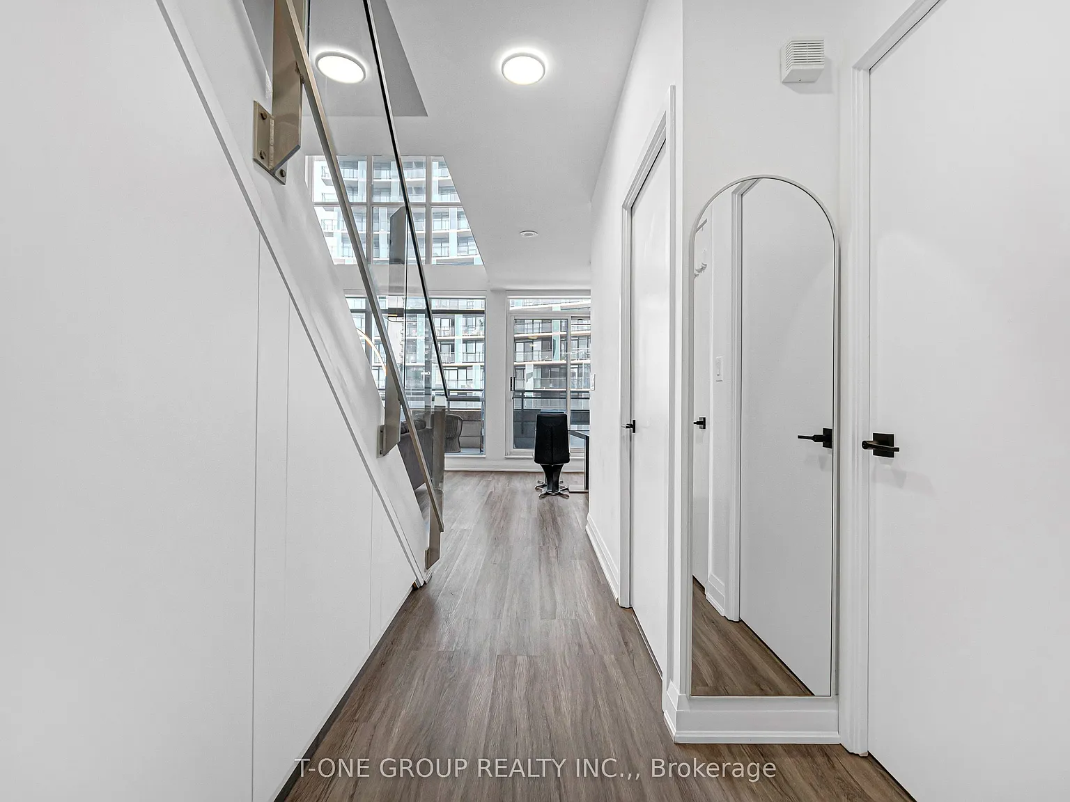 3 bed, $7,500 — Photo 4