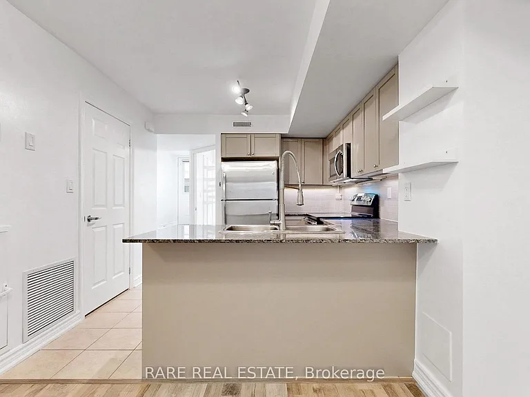 21 Ruttan St #140 — Photo 20