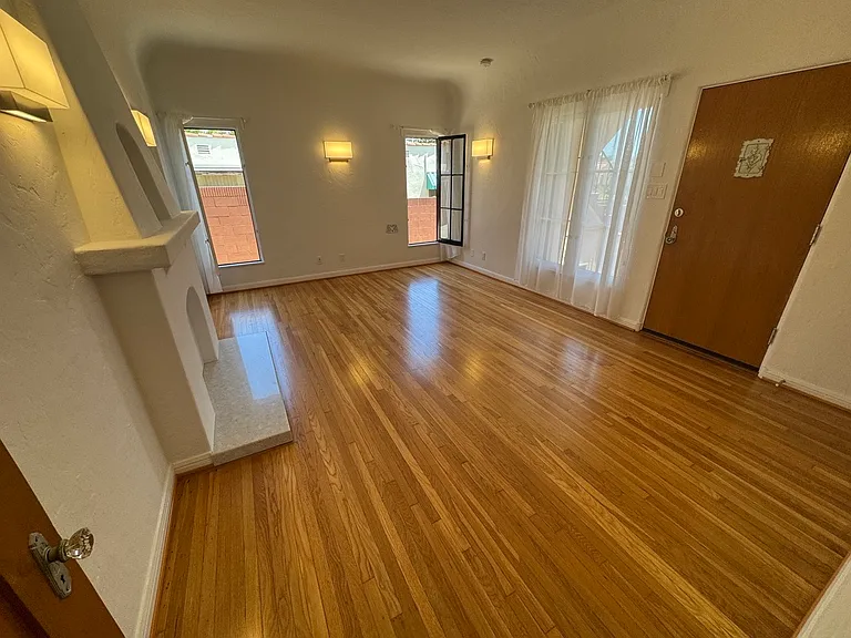 1557 S Genesee Ave #1557 — Photo 13