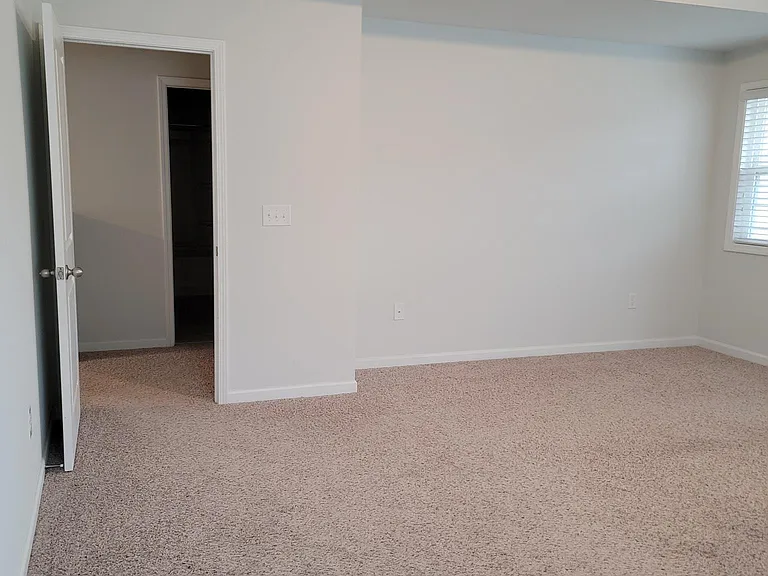 7540 Poplar Meadow Ln — Photo 11