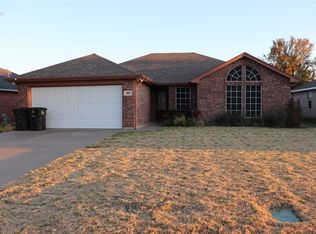 307 Odell St, Cleburne, TX 76033