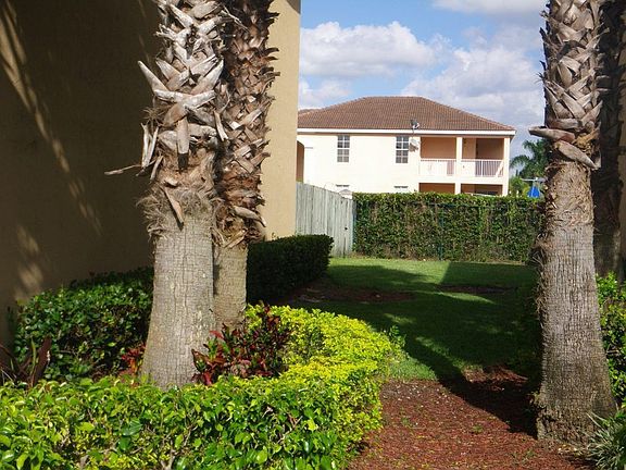 No Neighbor on Right Side