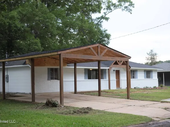 3322 Cherrywood Dr, Jackson, MS 39212