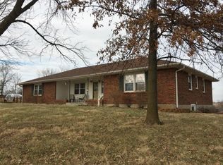 13190 New Market Rd, Dearborn, MO 64439