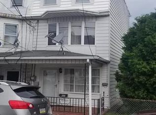 127 East Ave, Mount Carmel, PA