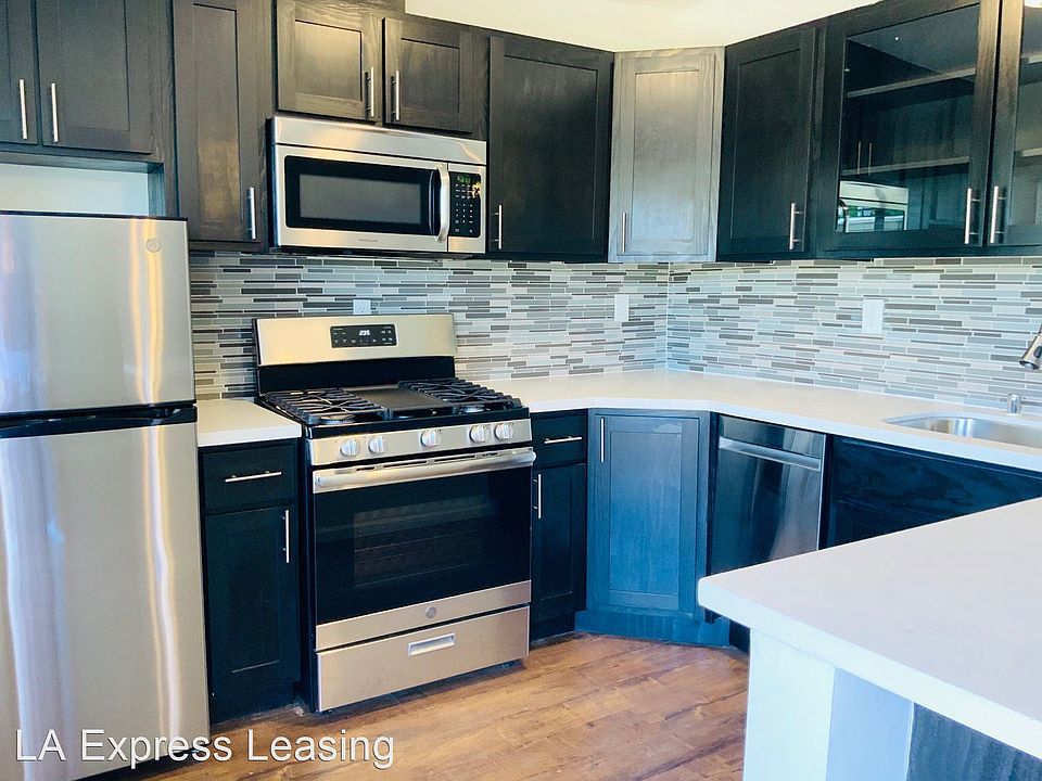 1st image of 3528 W Adams Blvd #61