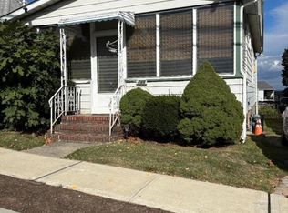 135 Westervelt Ave, Hawthorne, NJ 07506