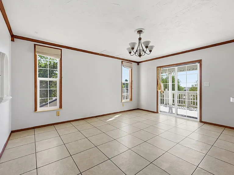 7240 Shawnee Way — Photo 9