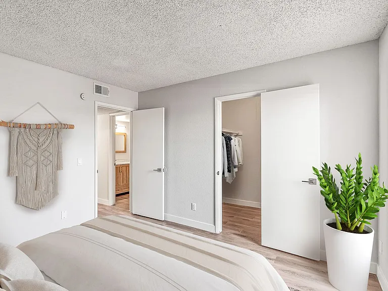 Echo Luxury Apartments — Photo 163