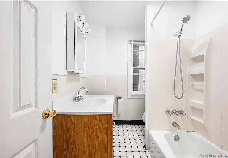 56 Nash St #2 — Photo 6