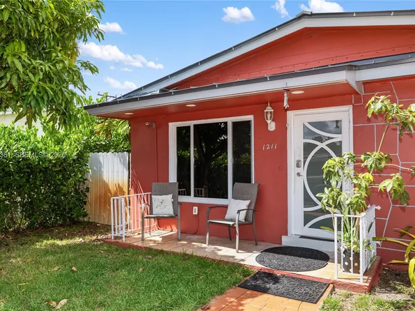 1211 NW 179th St, Miami Gardens, FL 33169