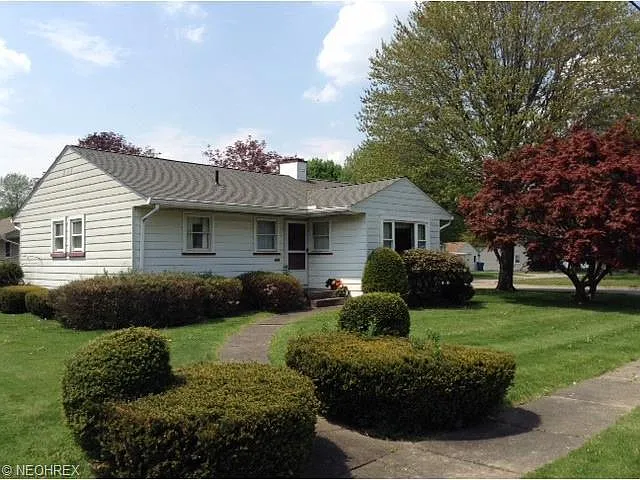 408 Jackson St photo 1