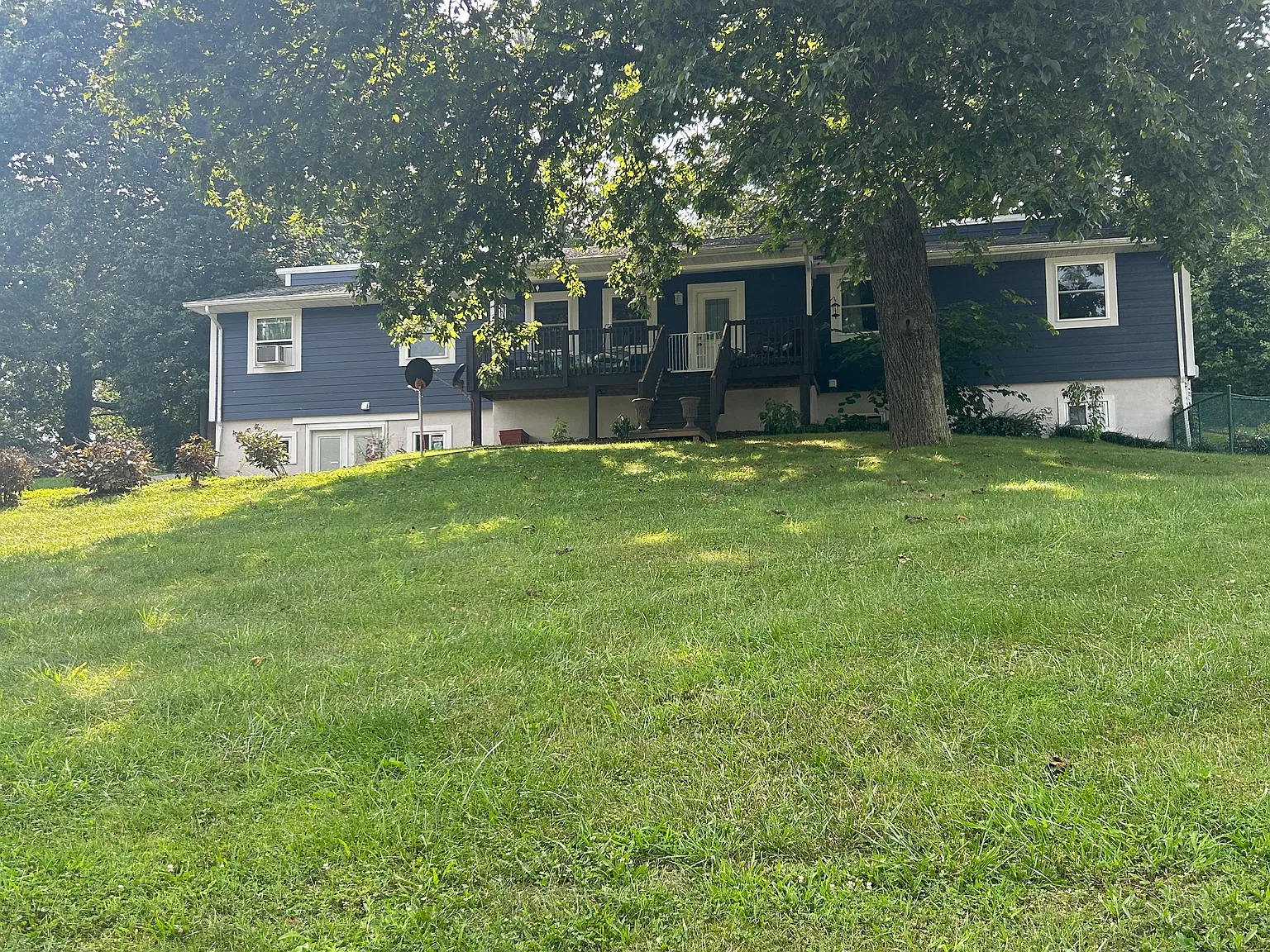1285 Rigby St — Photo 1