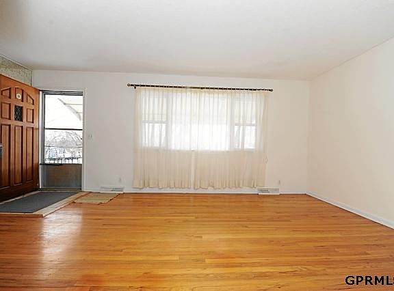 5th image of 5429 S 122nd St