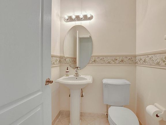 5th image of 4893 NW 59th Ct