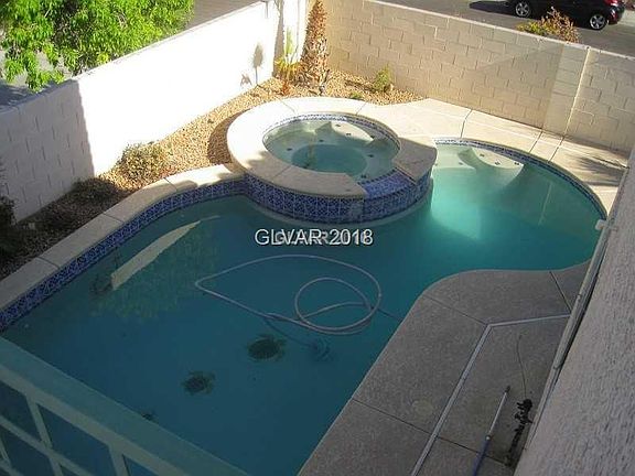 2nd image of 2312 Bloomington Dr #0