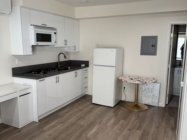 14327 Dickens St APT J