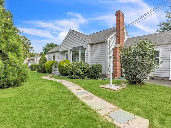37 Searle Rd, South Hadley, MA 01075