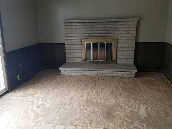 2nd image of 5524 Parkville St