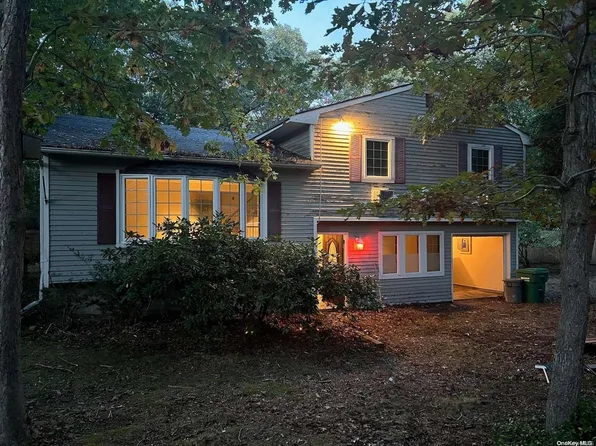 10 Harrison Avenue, East Hampton, NY 11937