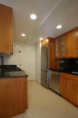 Rented by Manhattan Skyline | media 8