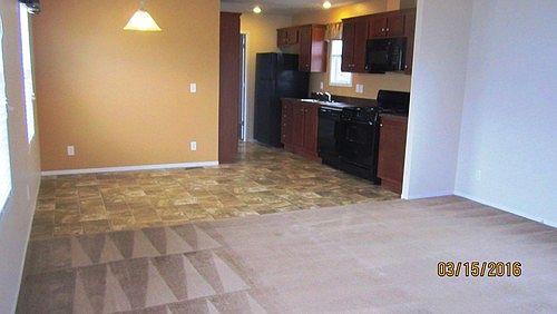 3rd image of 842 Riverbend Ln