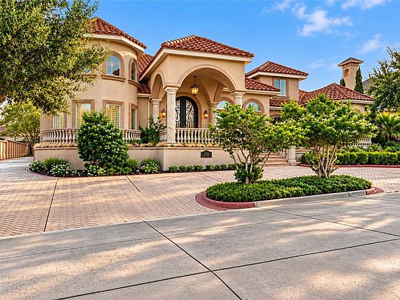 2nd image of 4718 Tuscan Way