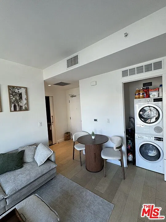 1 bed, 1.0 bath, 512 sqft, $2,800 — Photo 3