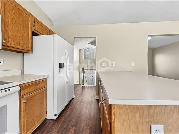 3rd image of 2223 Fedders Ct