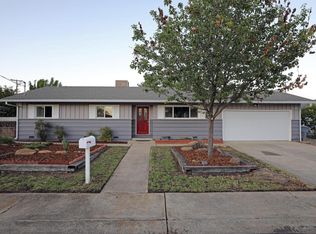 3250 Panorama Dr, Redding, CA 96003