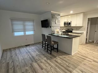 84 Seawood Dr, Keyport, NJ 07735