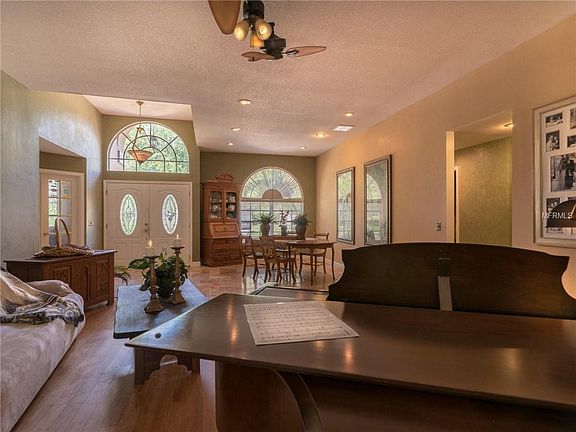 4th image of 3530 Autumn Glen Dr